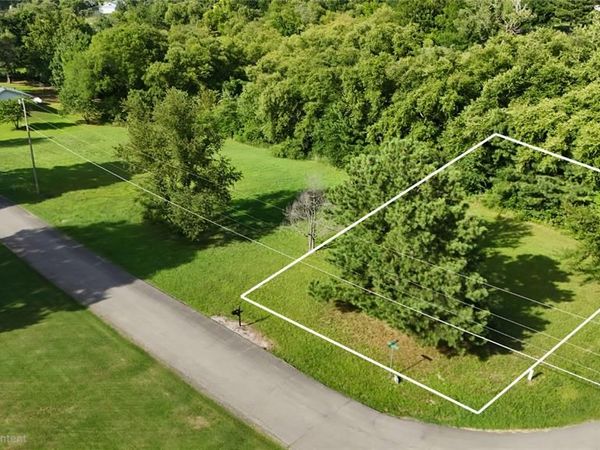 1720 E McGill Circle, Eufaula, OK 74432
