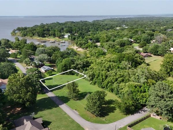 1740 E McGill Circle, Eufaula, OK 74432