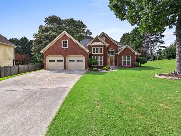 245 Walford Court , Suwanee, GA 30024