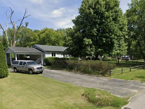 990 Centennial Avenue, Ypsilanti, MI 48198