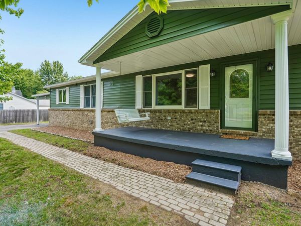 990 Centennial Avenue, Ypsilanti, MI 48198