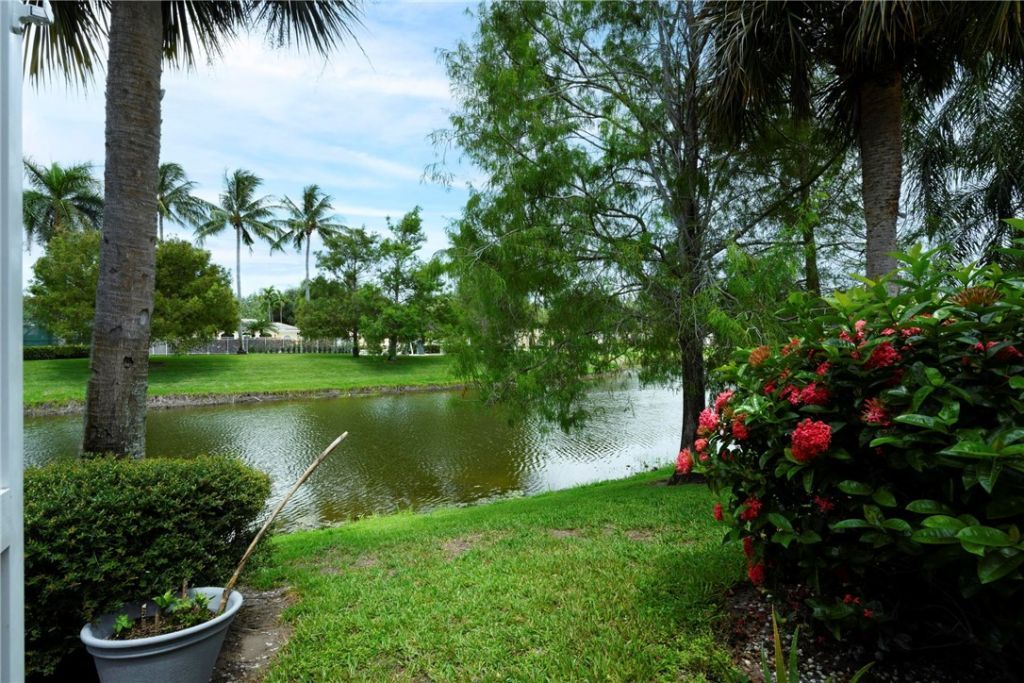 435 Capistrano Drive, Palm Beach Gardens, FL 33410 Photo