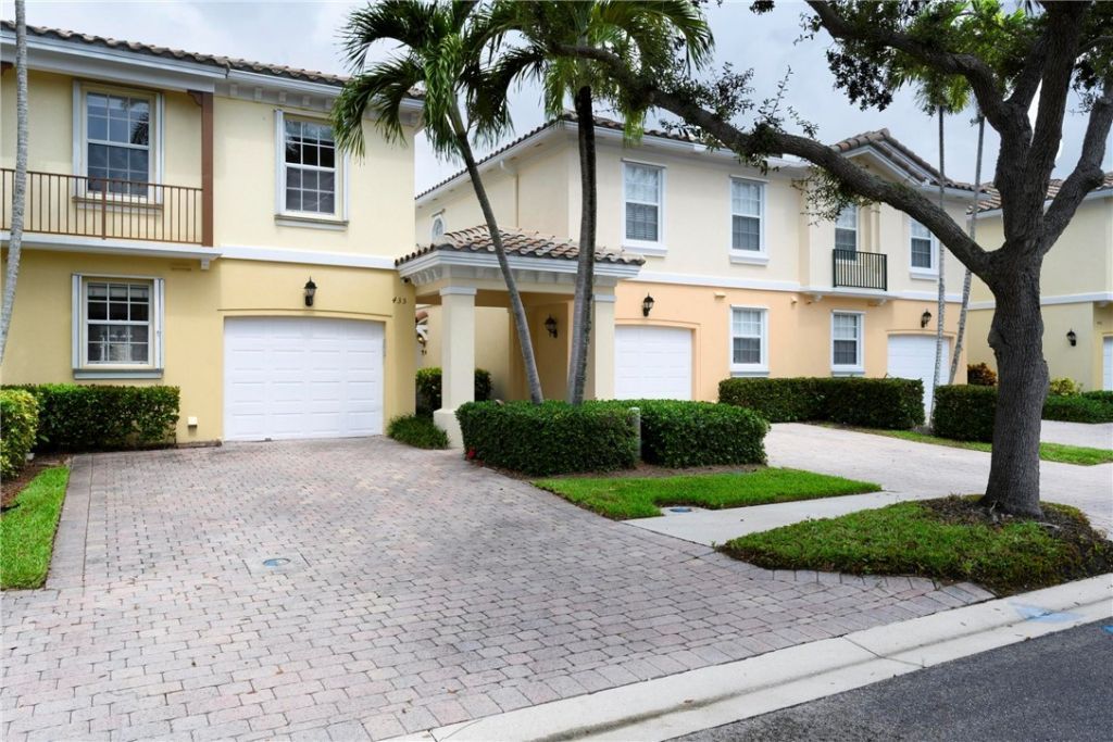 435 Capistrano Drive, Palm Beach Gardens, FL 33410 Photo