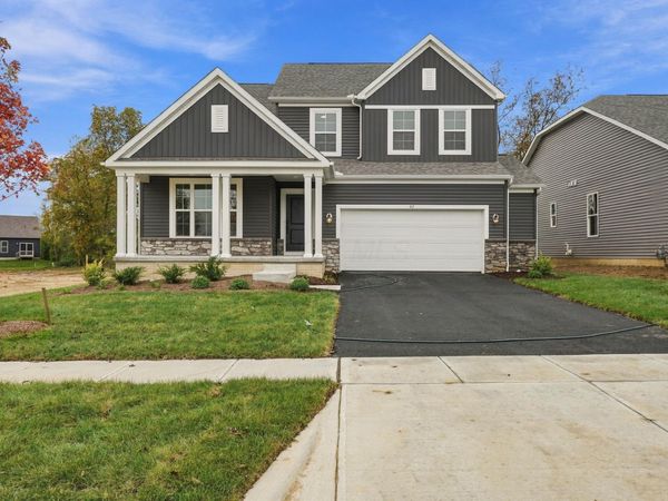 47 Englewood Road, Commercial Point, OH 43116