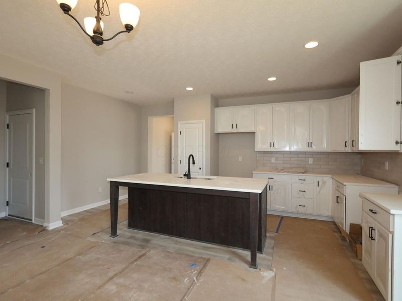 47 Englewood Road, Commercial Point, OH 43116 Photo 3