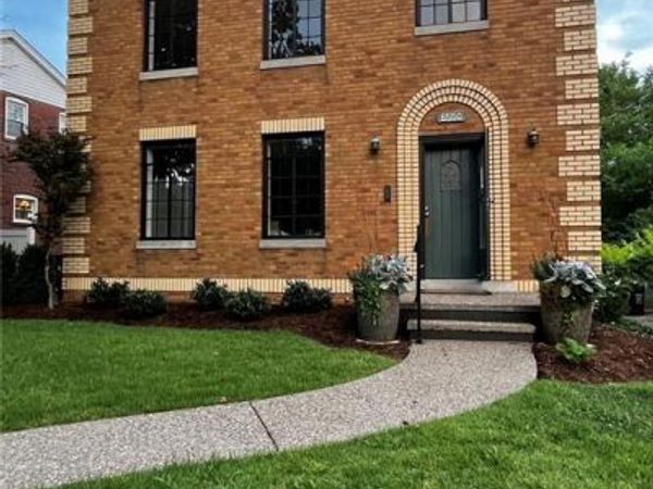 6550 Walsh Street , St Louis, MO 63109