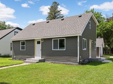 4533 Welcome Avenue N, Crystal, MN 55422