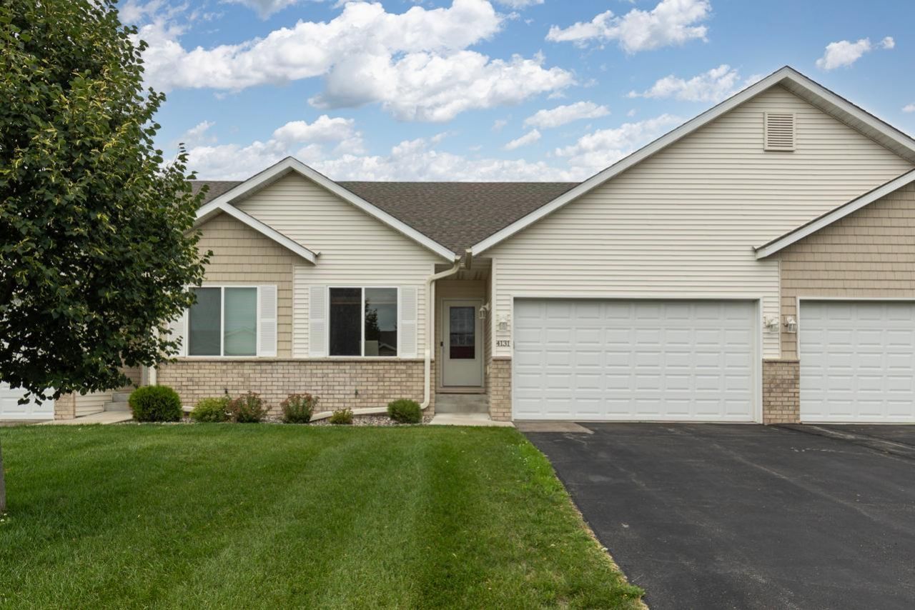 4131 Blakewood Drive , Shakopee, MN 55379