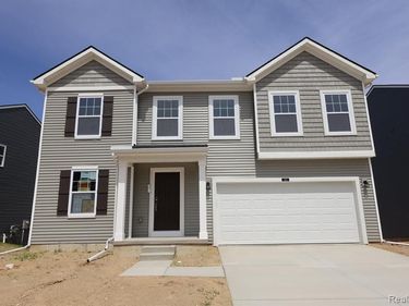 410 Hidden River W, Holly Twp, MI 48442