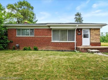 1913 Basil Lane, Flint, MI 48504