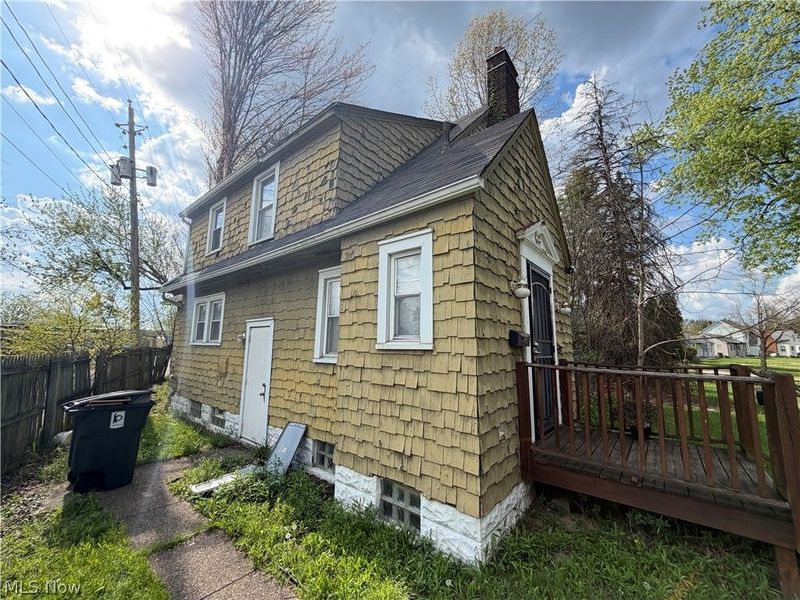 918 Frederick Boulevard, Akron, OH 44320 Photo 4