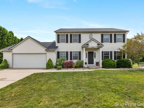 6296 Sheldon Drive, Hudsonville, MI 49426