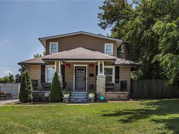 921 E 79th Terrace, Kansas City, MO 64131