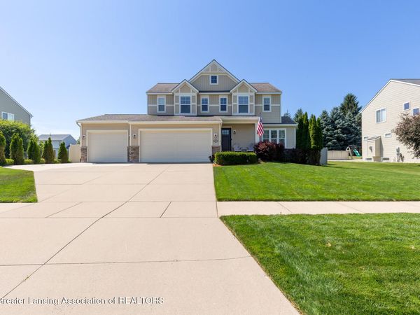 3901 Carnaby Drive, Lansing, MI 48906