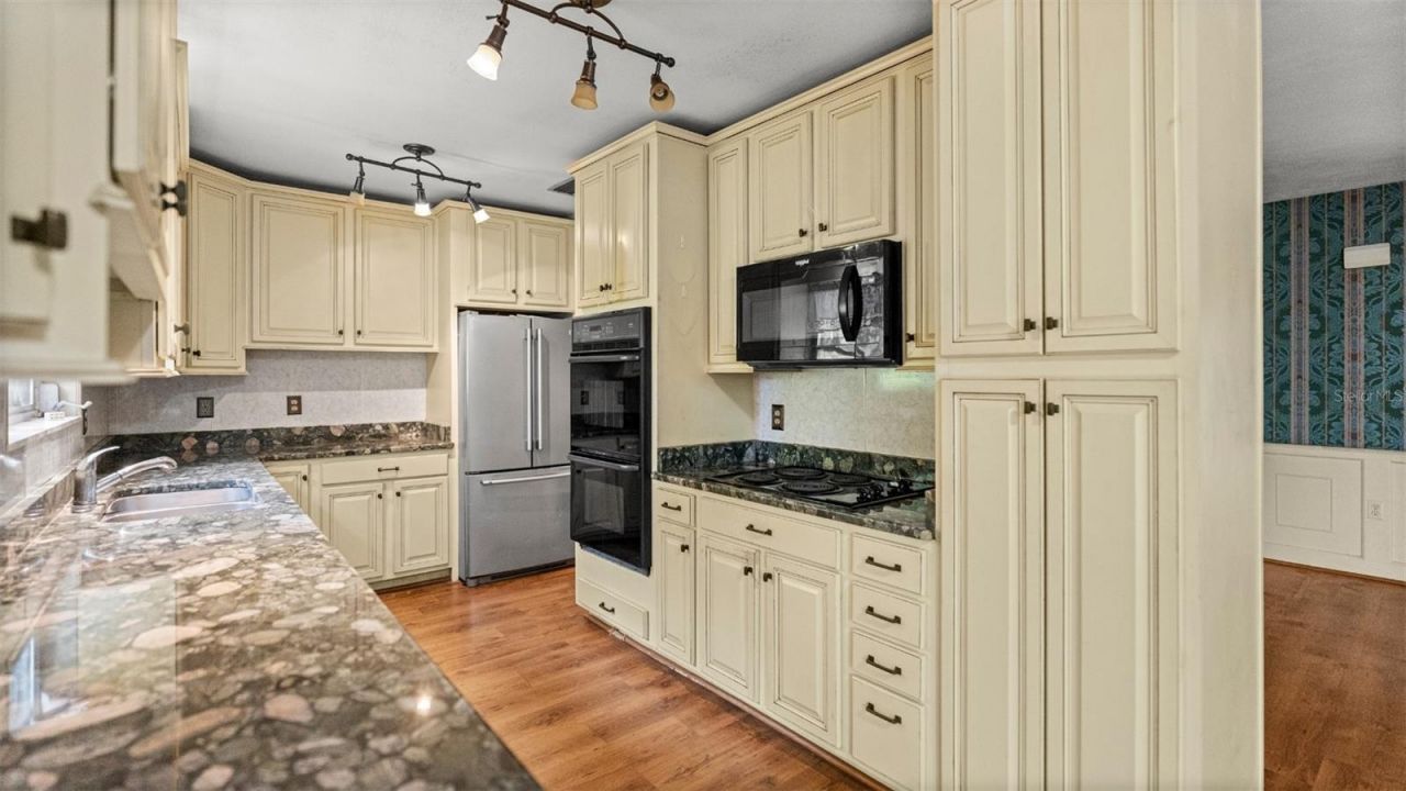 1237 Cardinal Lane, Deland, FL 32720 Photo