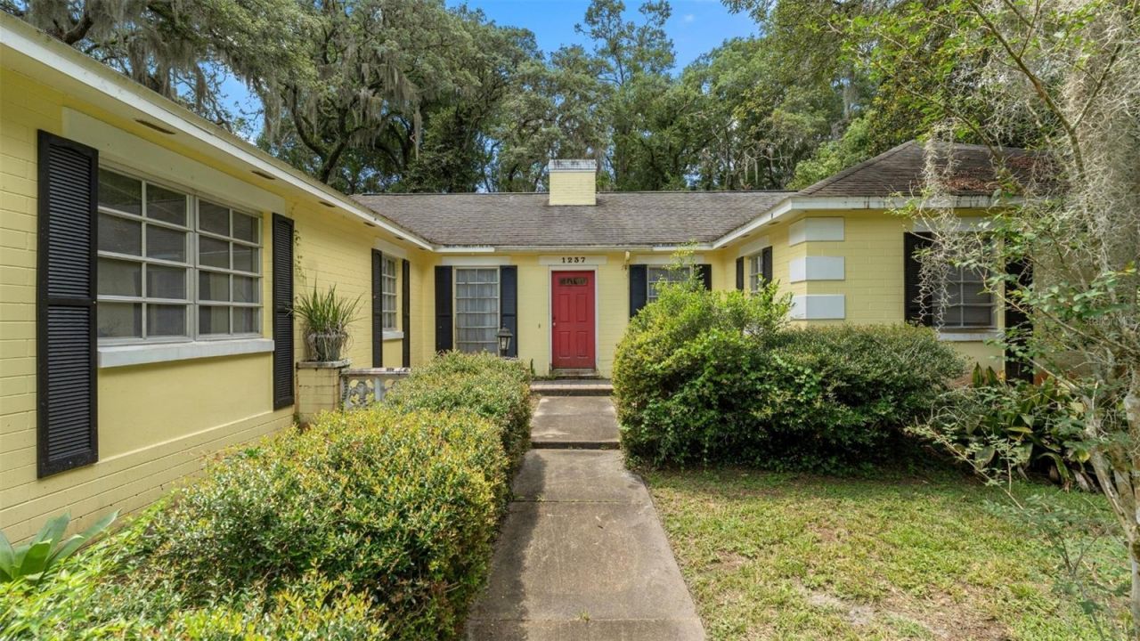 1237 Cardinal Lane, Deland, FL 32720 Photo