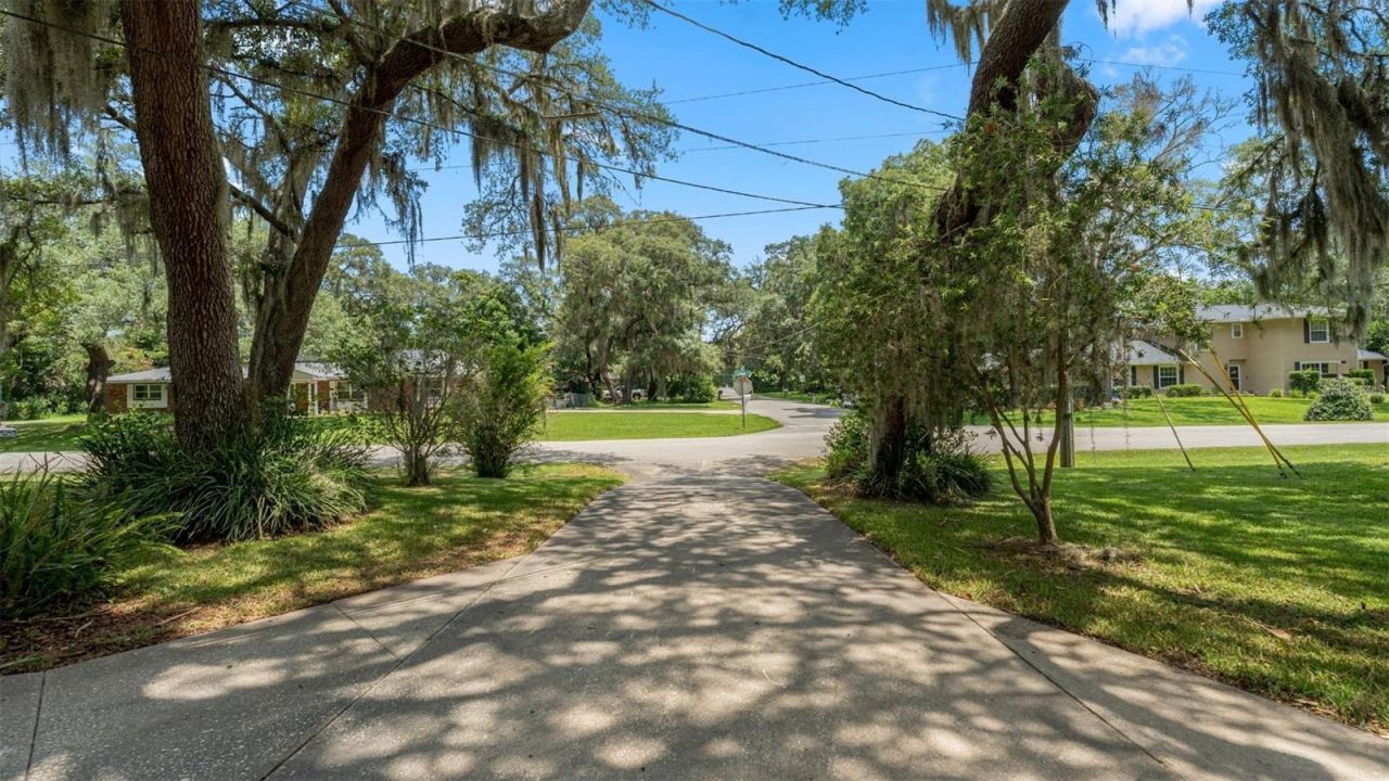 1237 Cardinal Lane, Deland, FL 32720 Photo