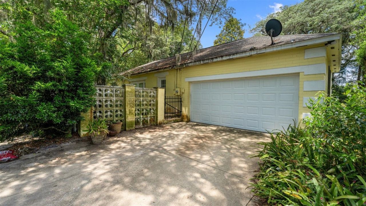 1237 Cardinal Lane, Deland, FL 32720 Photo