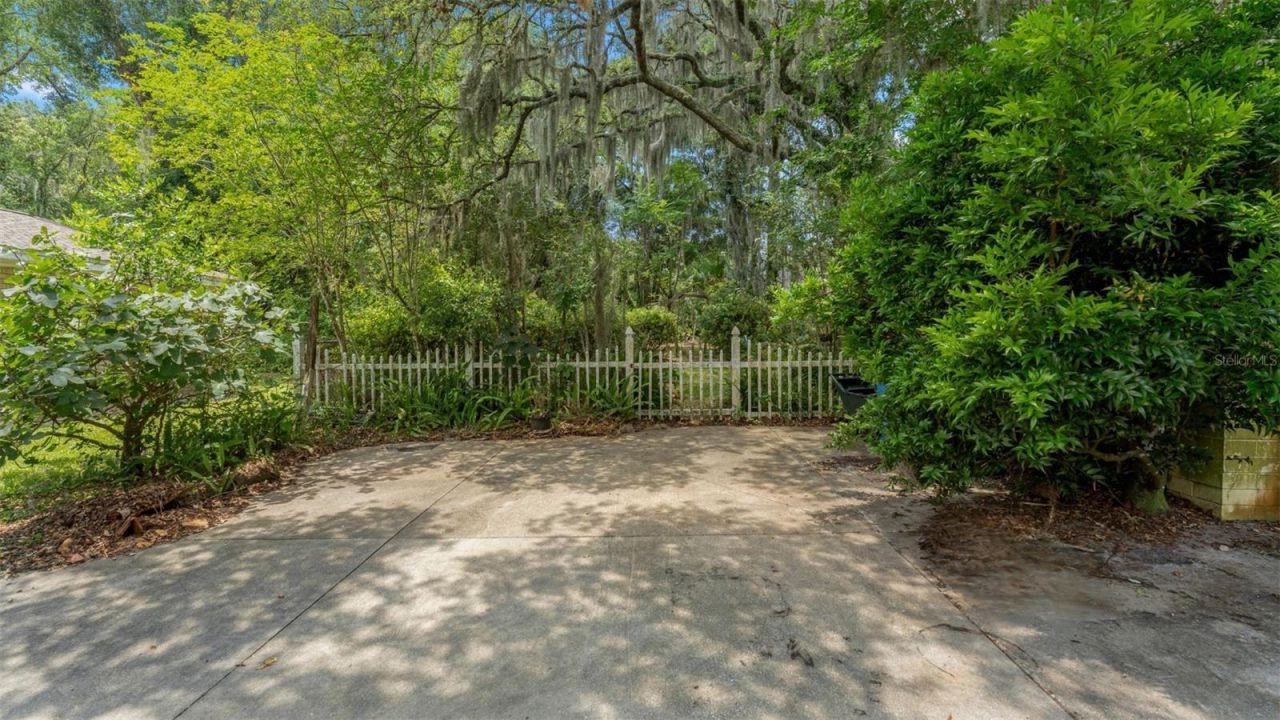1237 Cardinal Lane, Deland, FL 32720 Photo