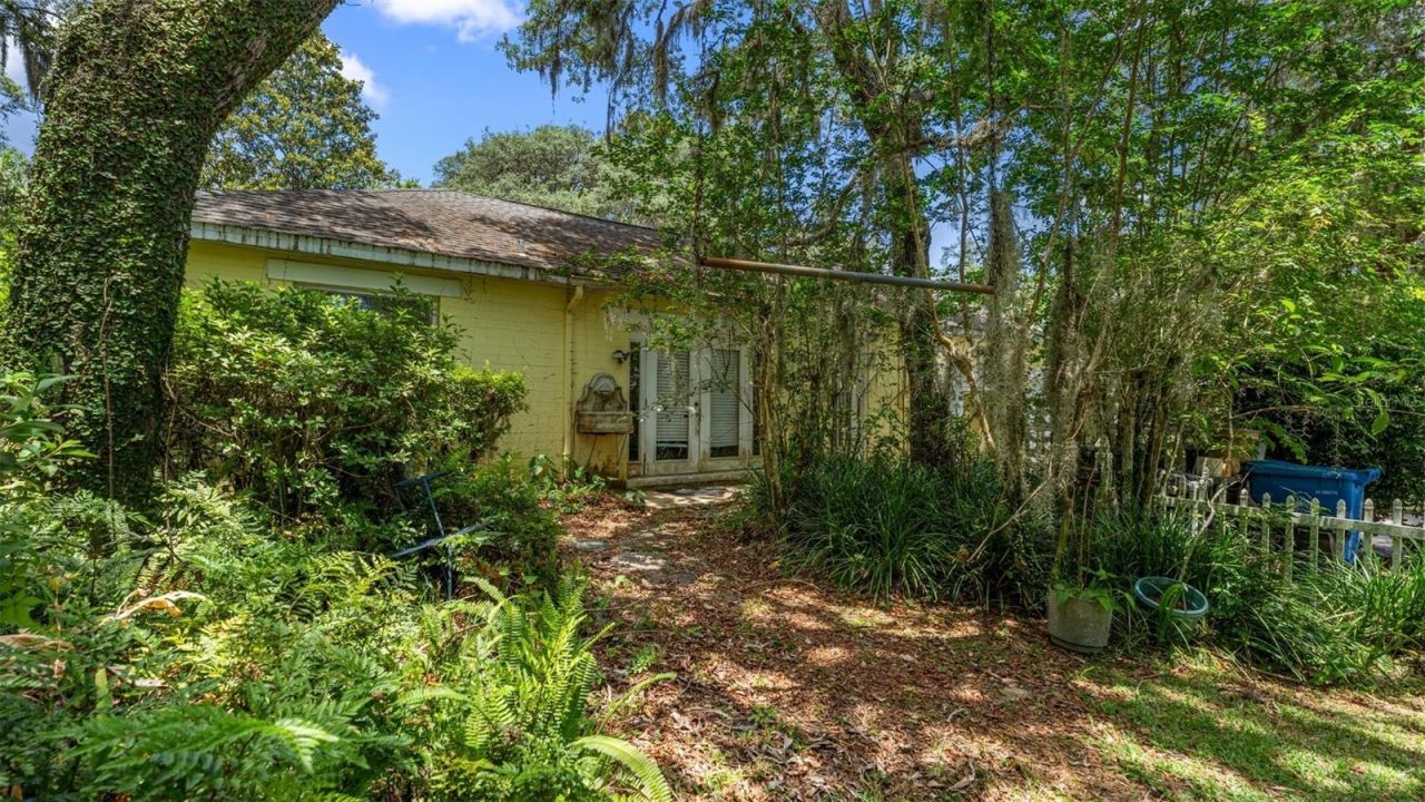 1237 Cardinal Lane, Deland, FL 32720 Photo