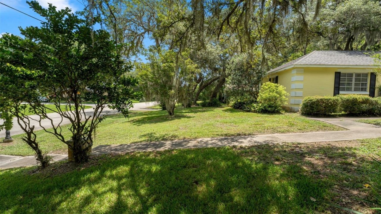 1237 Cardinal Lane, Deland, FL 32720 Photo
