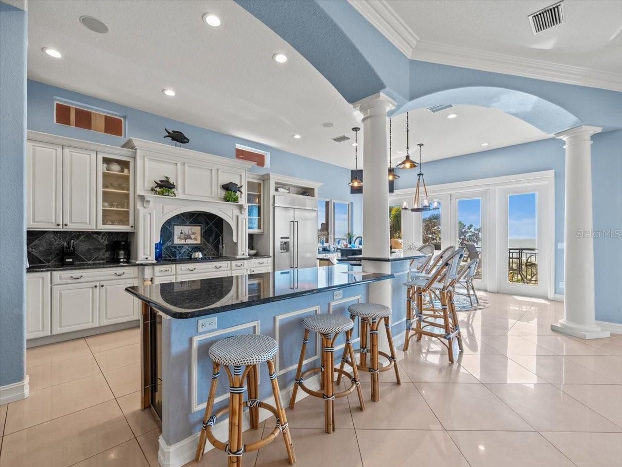 9550 W Gulf Boulevard, Treasure Island, FL 33706 Photo