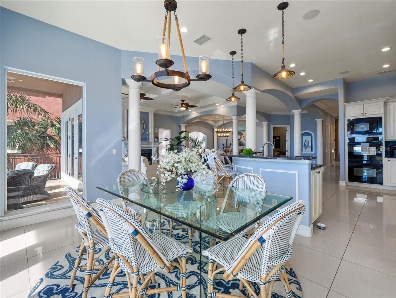 9550 W Gulf Boulevard, Treasure Island, FL 33706 Photo