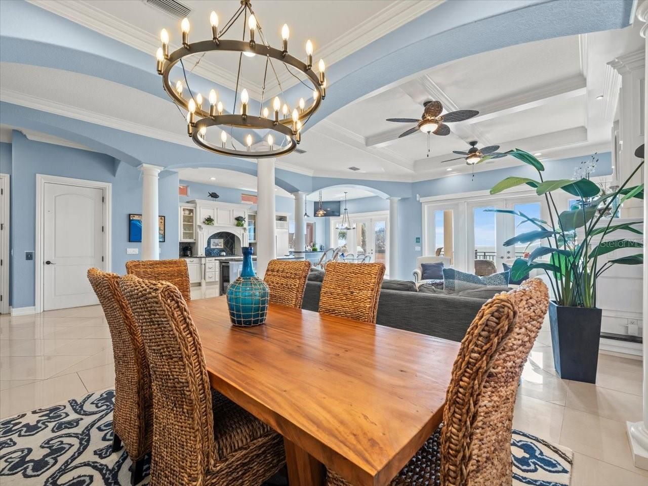 9550 W Gulf Boulevard, Treasure Island, FL 33706 Photo