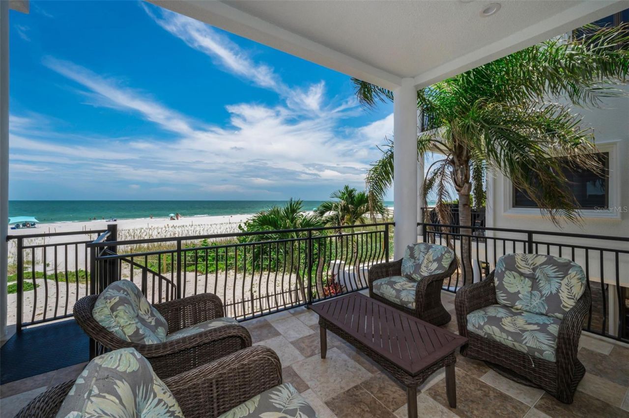 9550 W Gulf Boulevard, Treasure Island, FL 33706 Photo