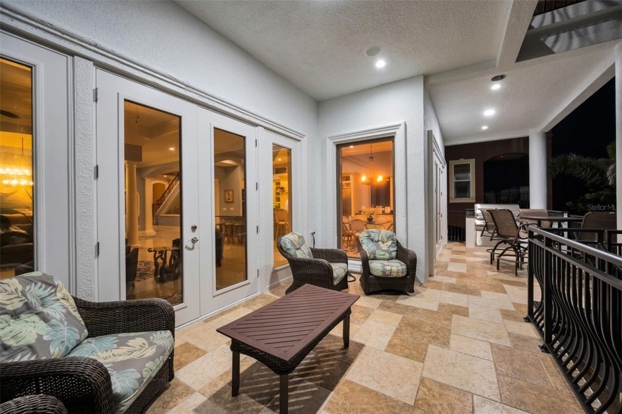 9550 W Gulf Boulevard, Treasure Island, FL 33706 Photo
