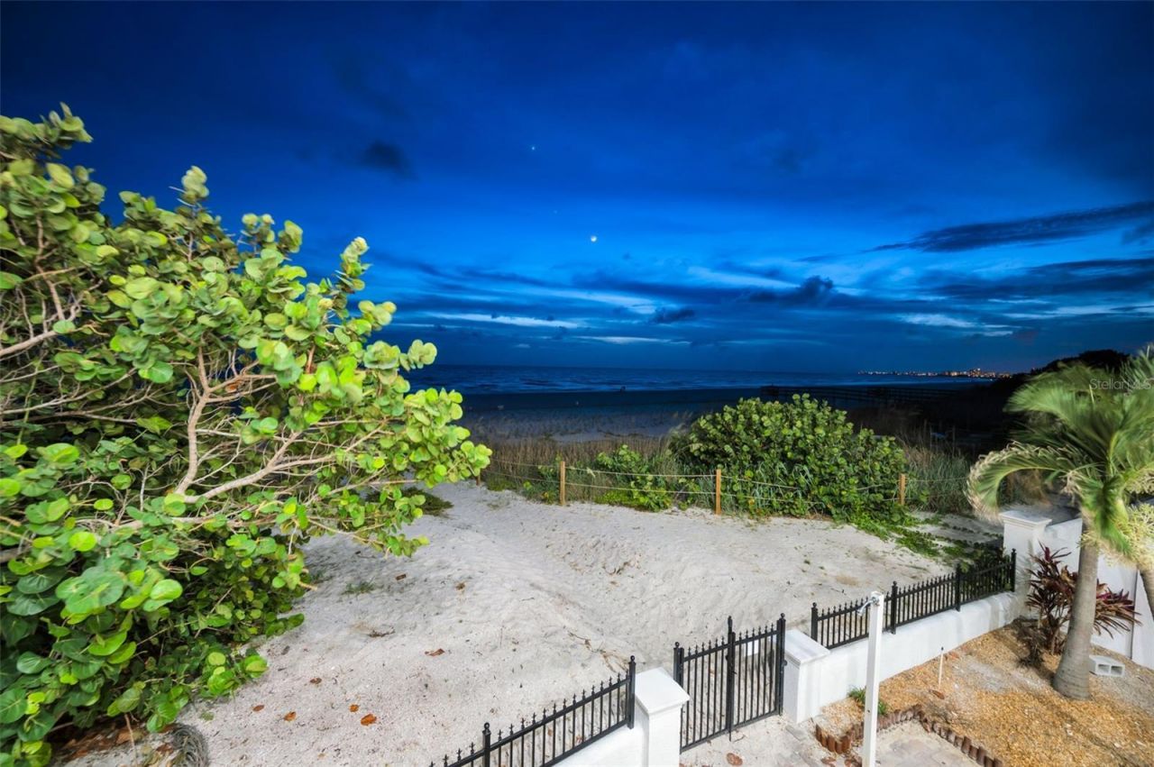9550 W Gulf Boulevard, Treasure Island, FL 33706 Photo