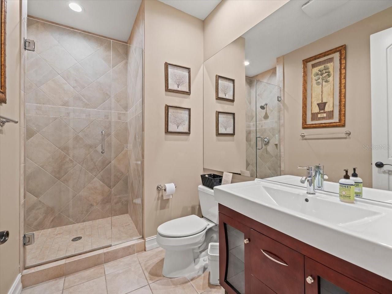9550 W Gulf Boulevard, Treasure Island, FL 33706 Photo