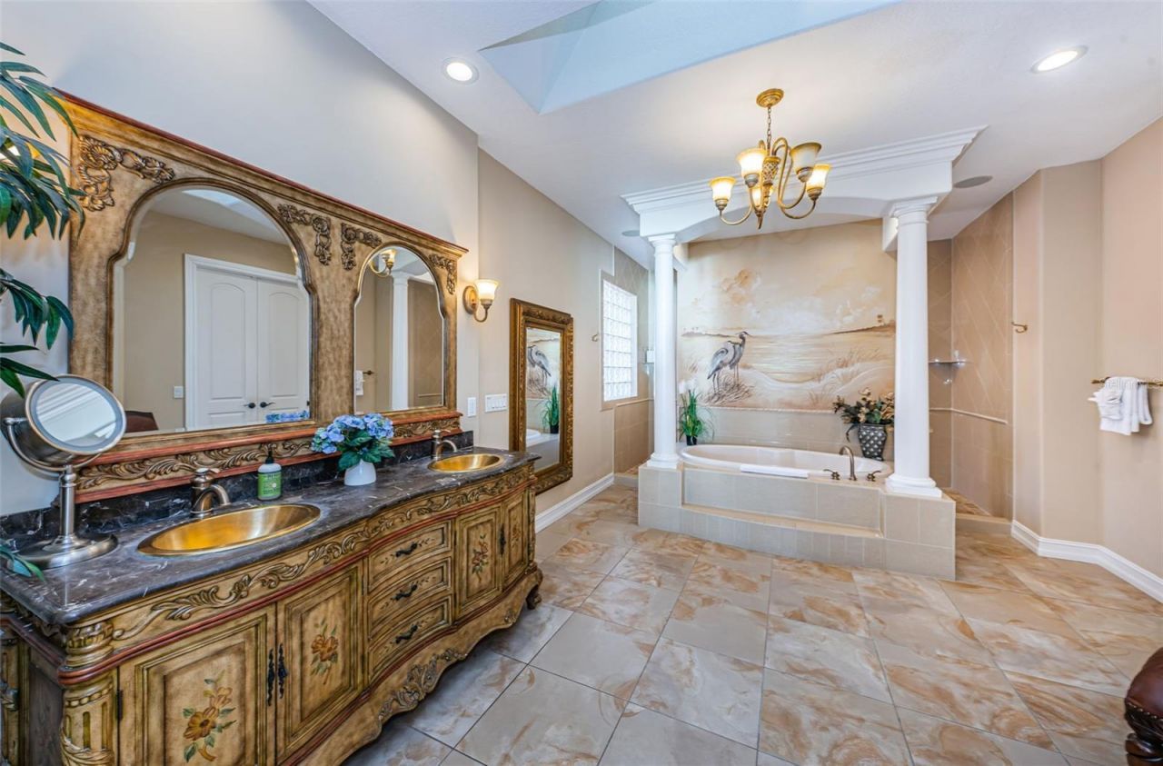 9550 W Gulf Boulevard, Treasure Island, FL 33706 Photo