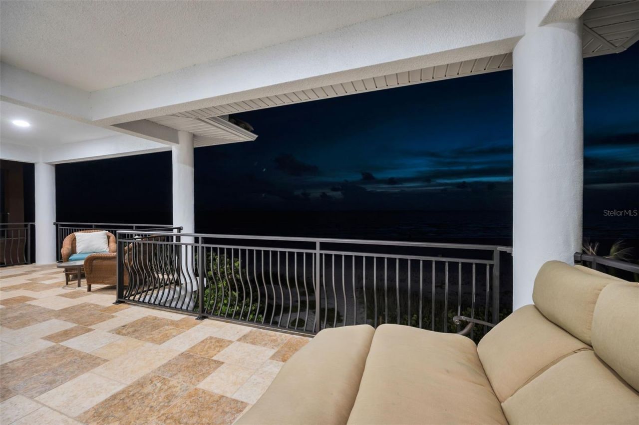 9550 W Gulf Boulevard, Treasure Island, FL 33706 Photo