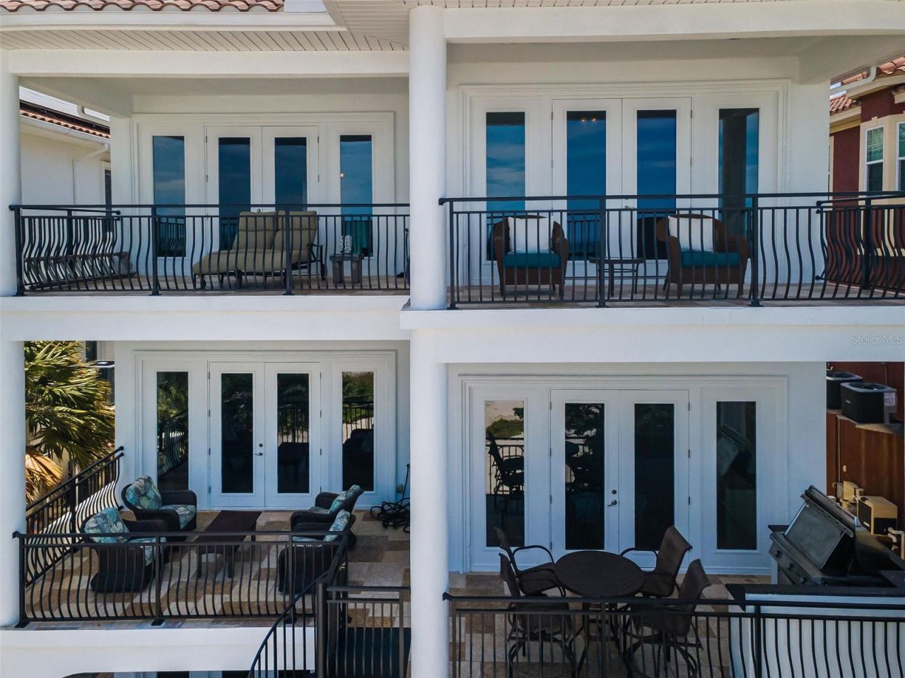 9550 W Gulf Boulevard, Treasure Island, FL 33706 Photo