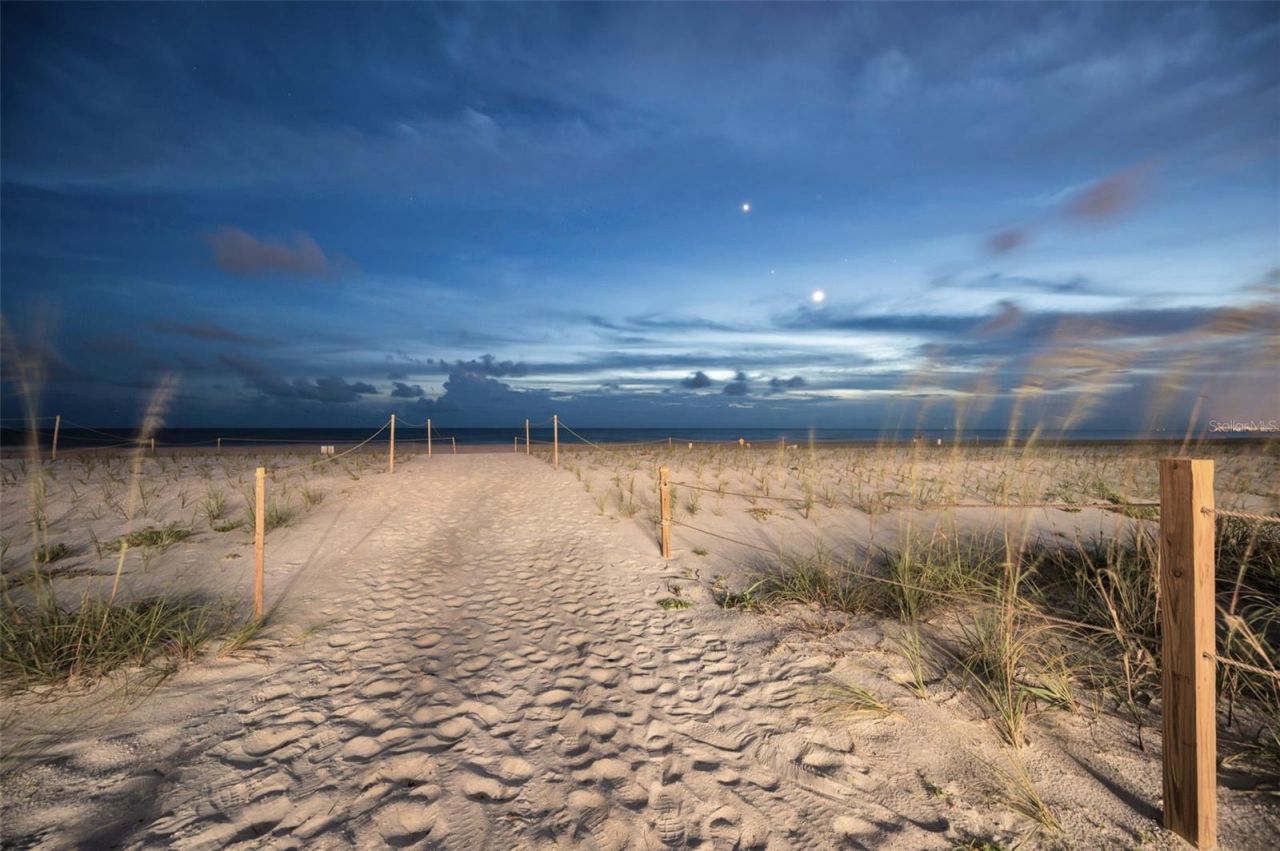 9550 W Gulf Boulevard, Treasure Island, FL 33706 Photo