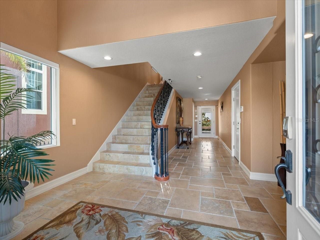 9550 W Gulf Boulevard, Treasure Island, FL 33706 Photo