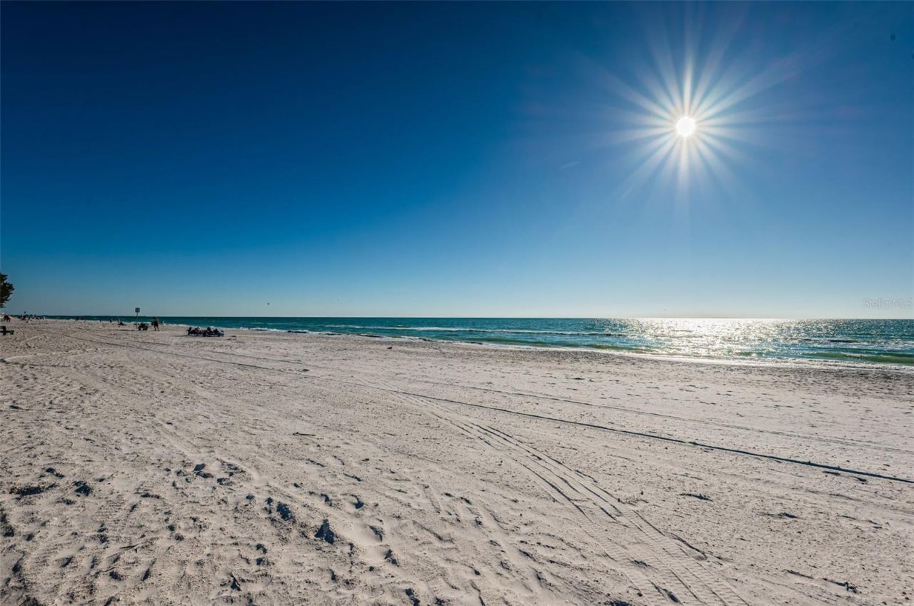 9550 W Gulf Boulevard, Treasure Island, FL 33706 Photo