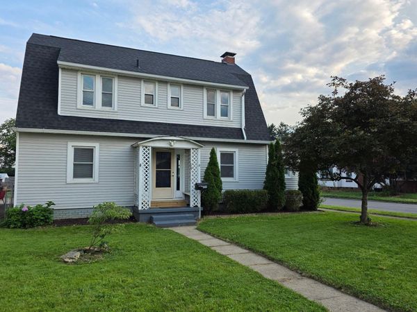 809 W Main Street , Newark, OH 43055