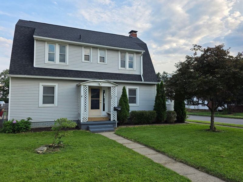809 W Main Street , Newark, OH 43055 Photo 1