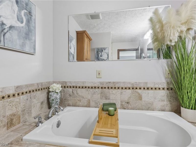 17654 Lois Way, Doylestown, OH 44230 Photo 19
