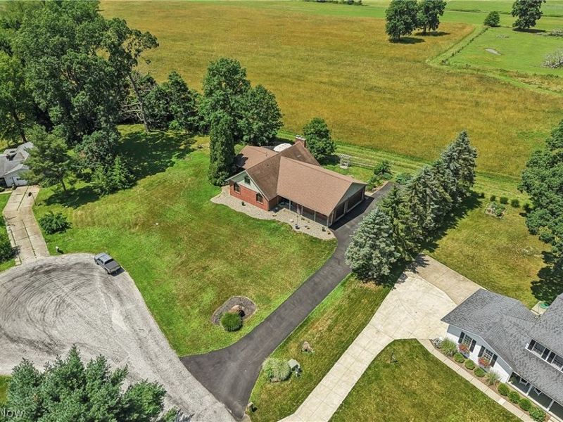 17654 Lois Way, Doylestown, OH 44230 Photo 48
