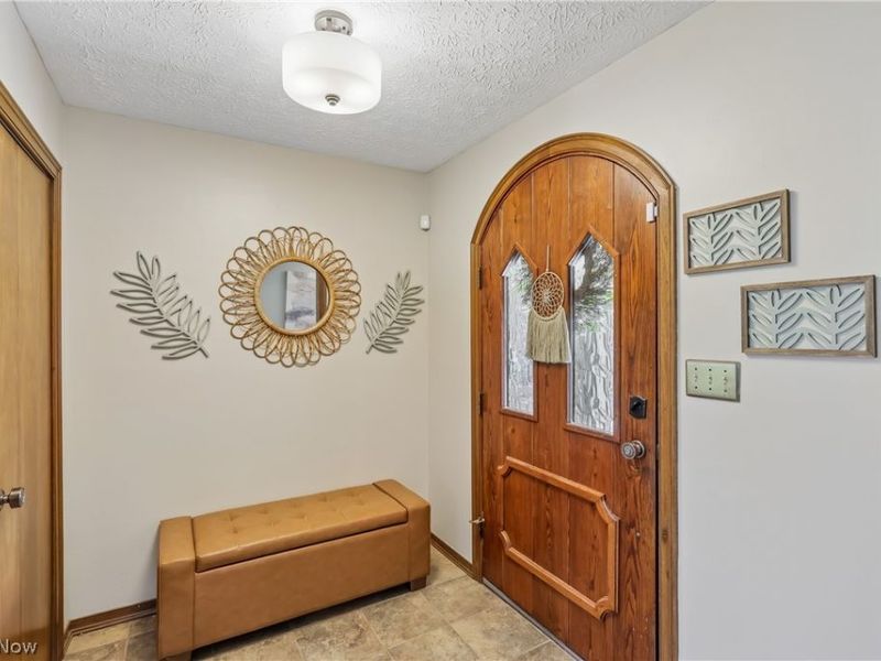 17654 Lois Way, Doylestown, OH 44230 Photo 8