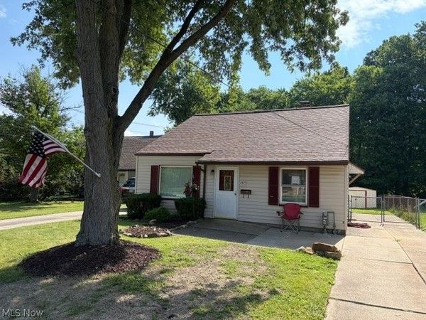 5675 South Park Boulevard , Parma, OH 44134