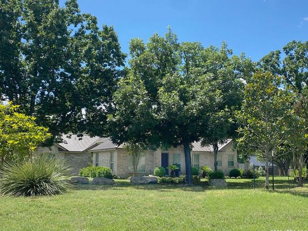 29319 Mandetta Dr, Fair Oaks Ranch, TX 78015