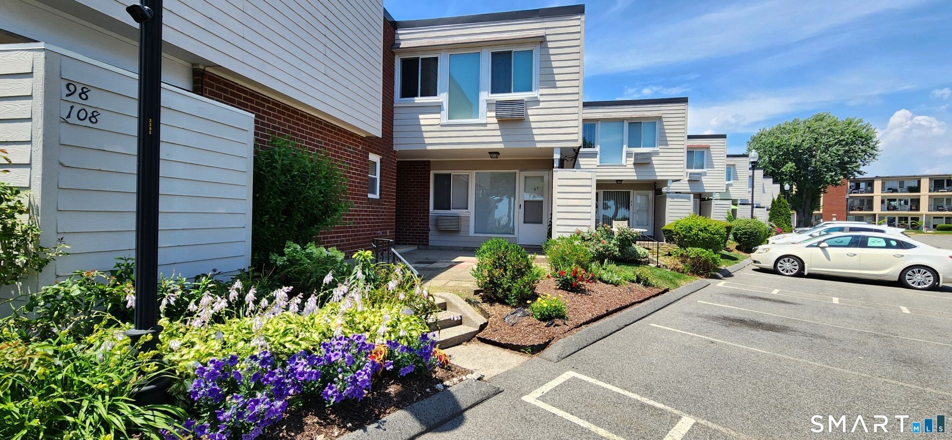 97 West, Unit 97, West Haven, CT 06516 Main Photo