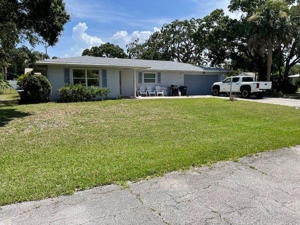 395 19th Street, Vero Beach, FL 32960
