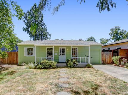5432 U St, Sacramento, CA 95817 Photo