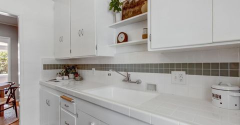 5432 U St, Sacramento, CA 95817 Photo
