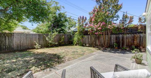 5432 U St, Sacramento, CA 95817 Photo